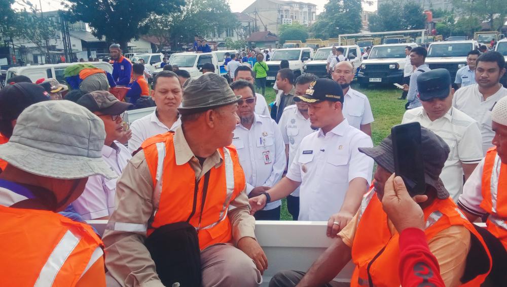 15-mobil-operasional-kecamatan-diserahkan-agung--langkah-cepat-layani-masyarakat