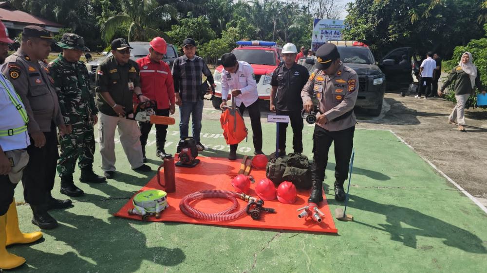 kapolsek-rokan-iv-koto-bersama-forkopimcam-tegaskan-komitmen-pencegahan-karhutla-melalui-apel-siaga